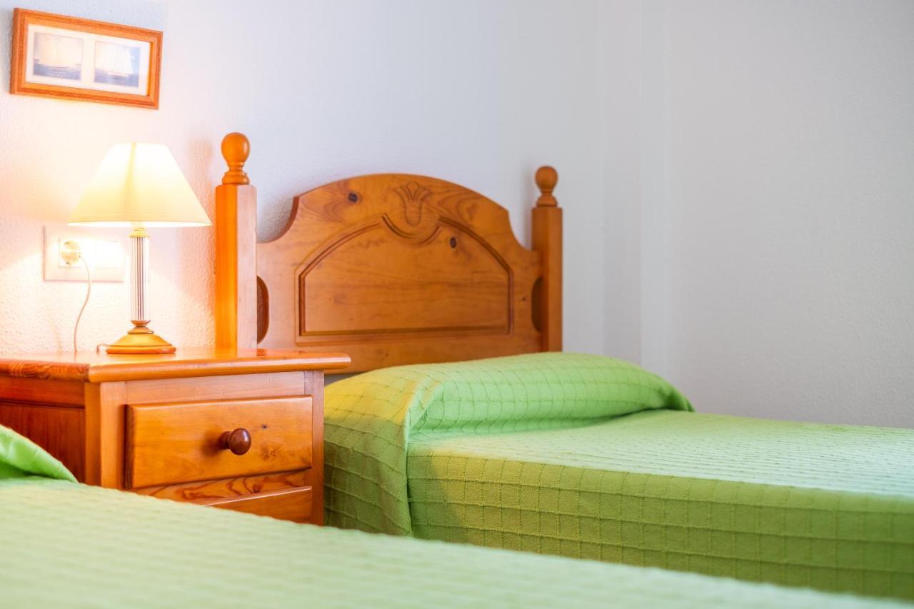 Apartamento Las Torres Conil De La Frontera Esterno foto